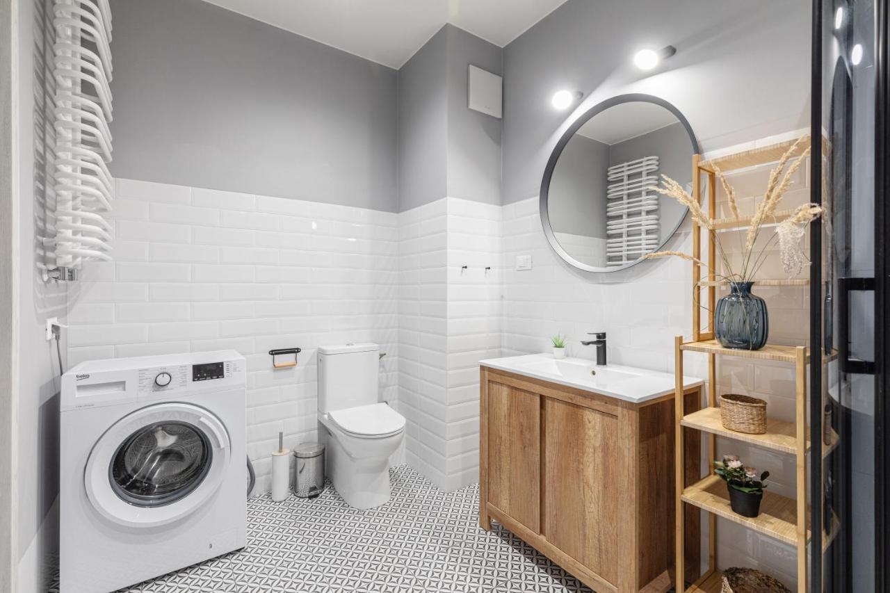 Apartament Superapart Sierakowskiego 4 Warszawa Zewnętrze zdjęcie